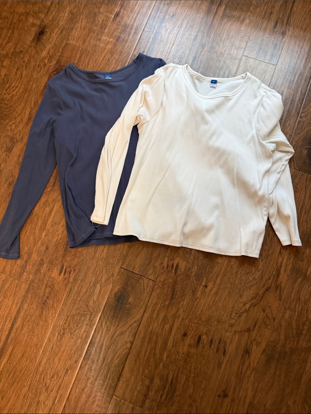 Old Navy Ribbed Long Sleeve Tops in Navy and Cream - Set of 2